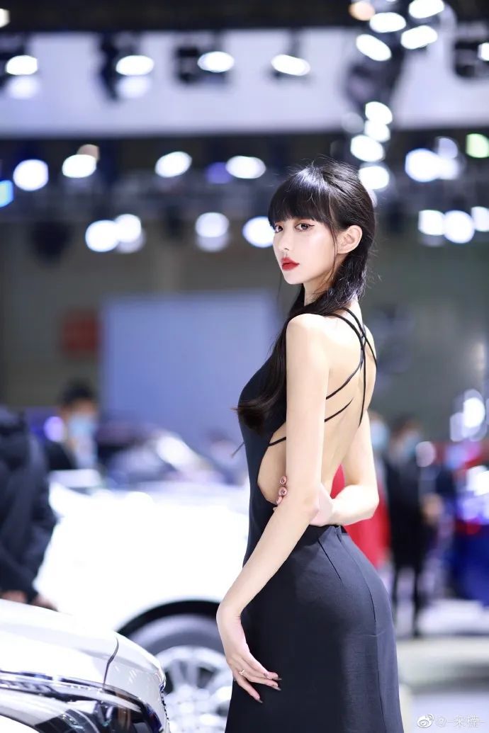 最美“车模”宋楠小姐姐，车模界颜值天花板