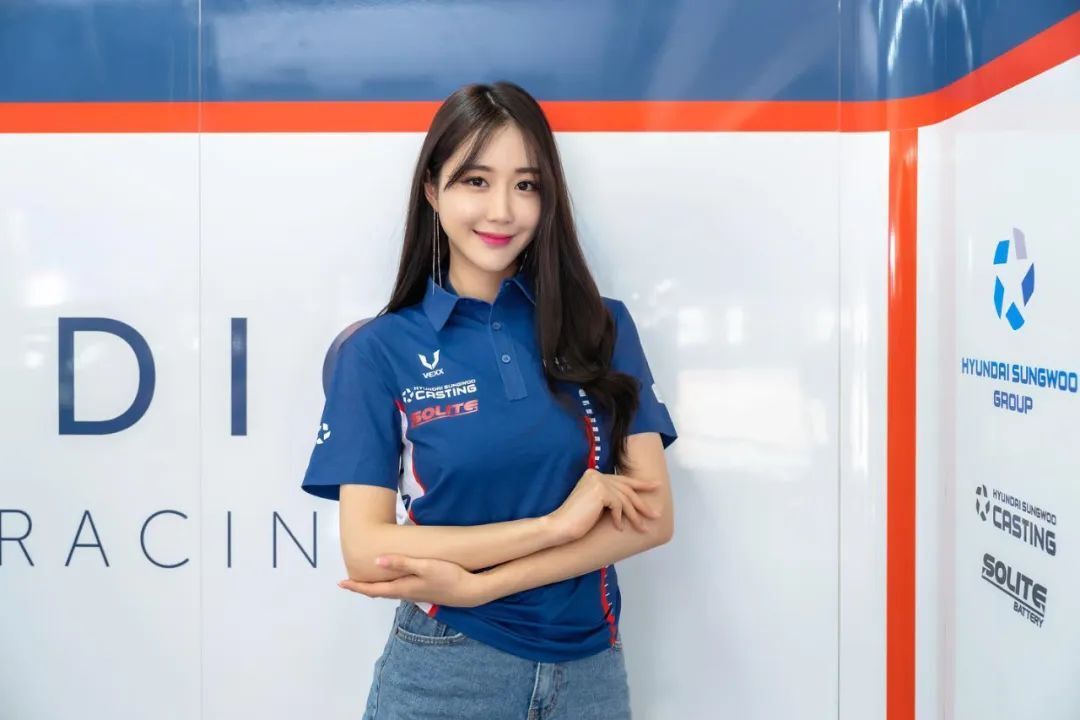 INS美女 | 韩国网红模特lsy90eun，高冷风御姐