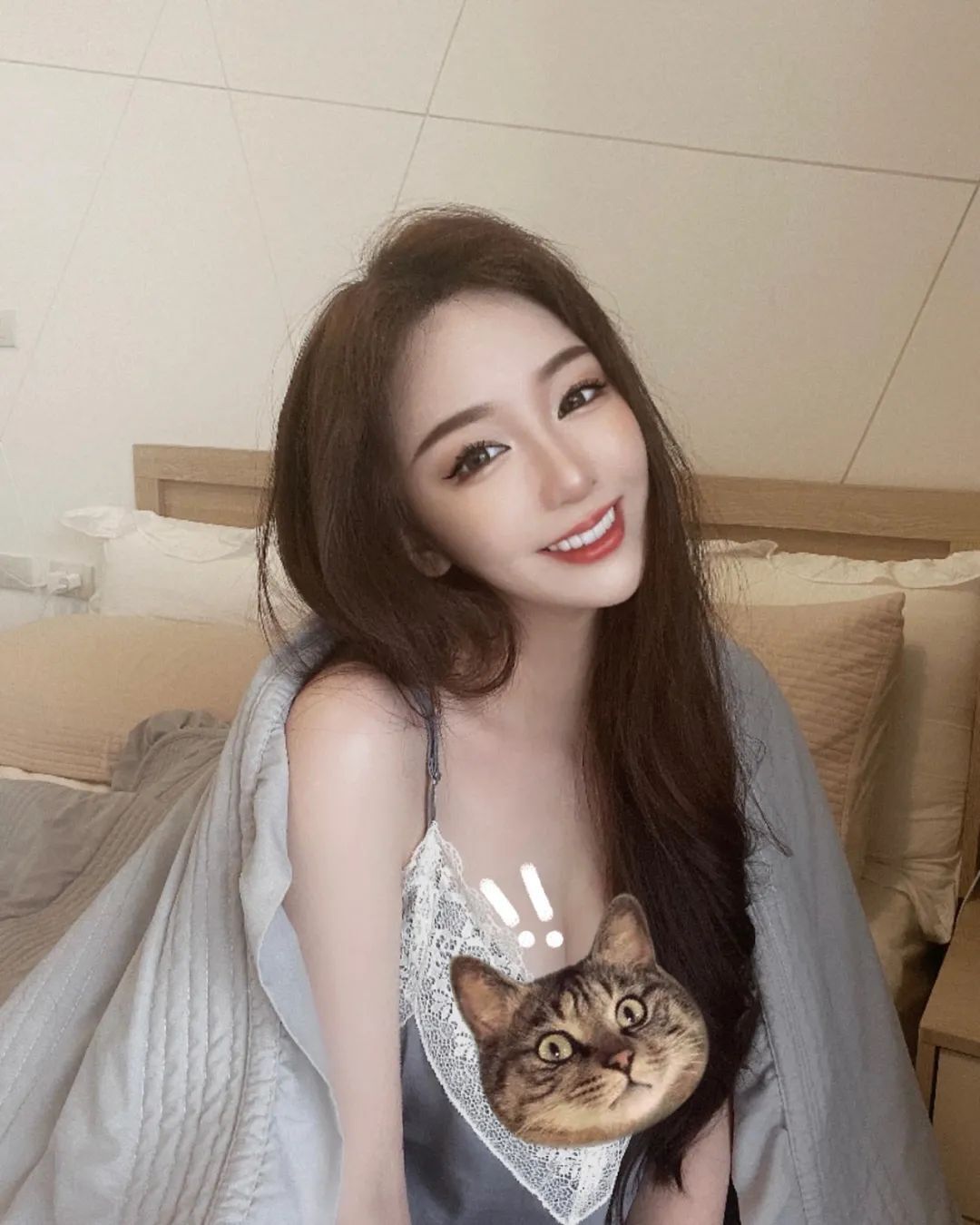 INS美女 | 台湾模特Yami，高冷风的台妹