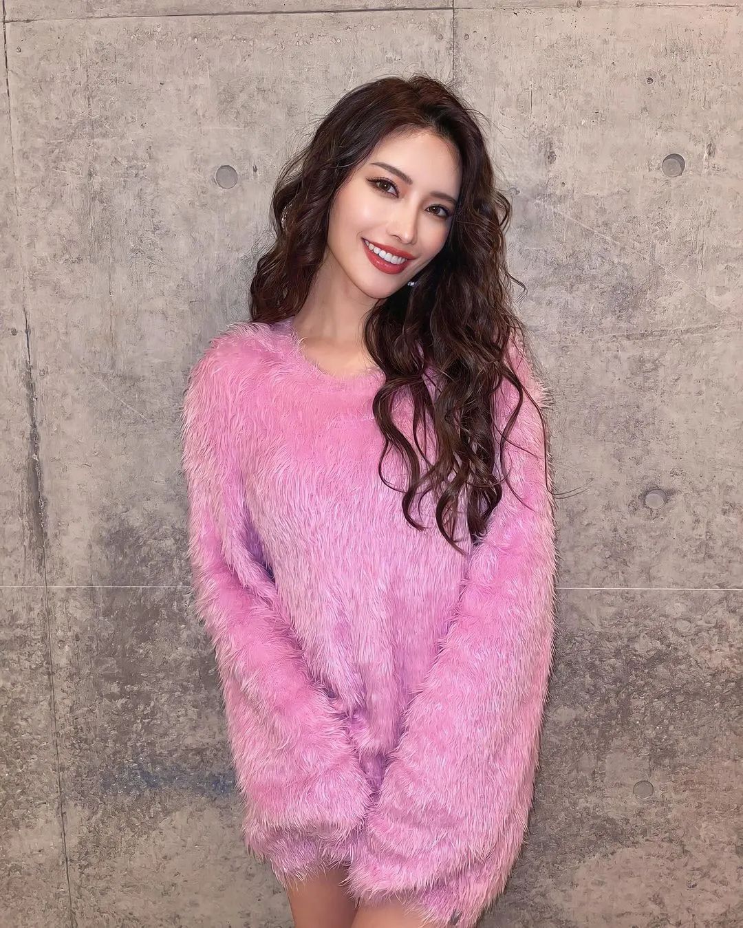 日本网红模特MIKA，婀娜身姿，完美曲线，符合对女生的所有幻想