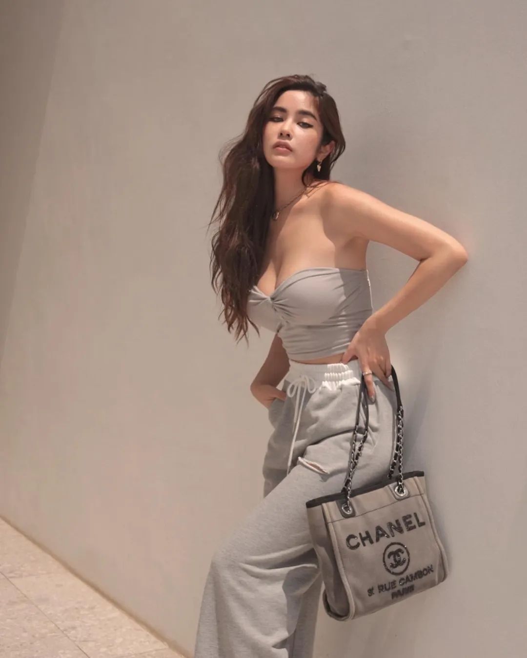 台湾混血模特王艺安，战斗民族 X 甜美台妹