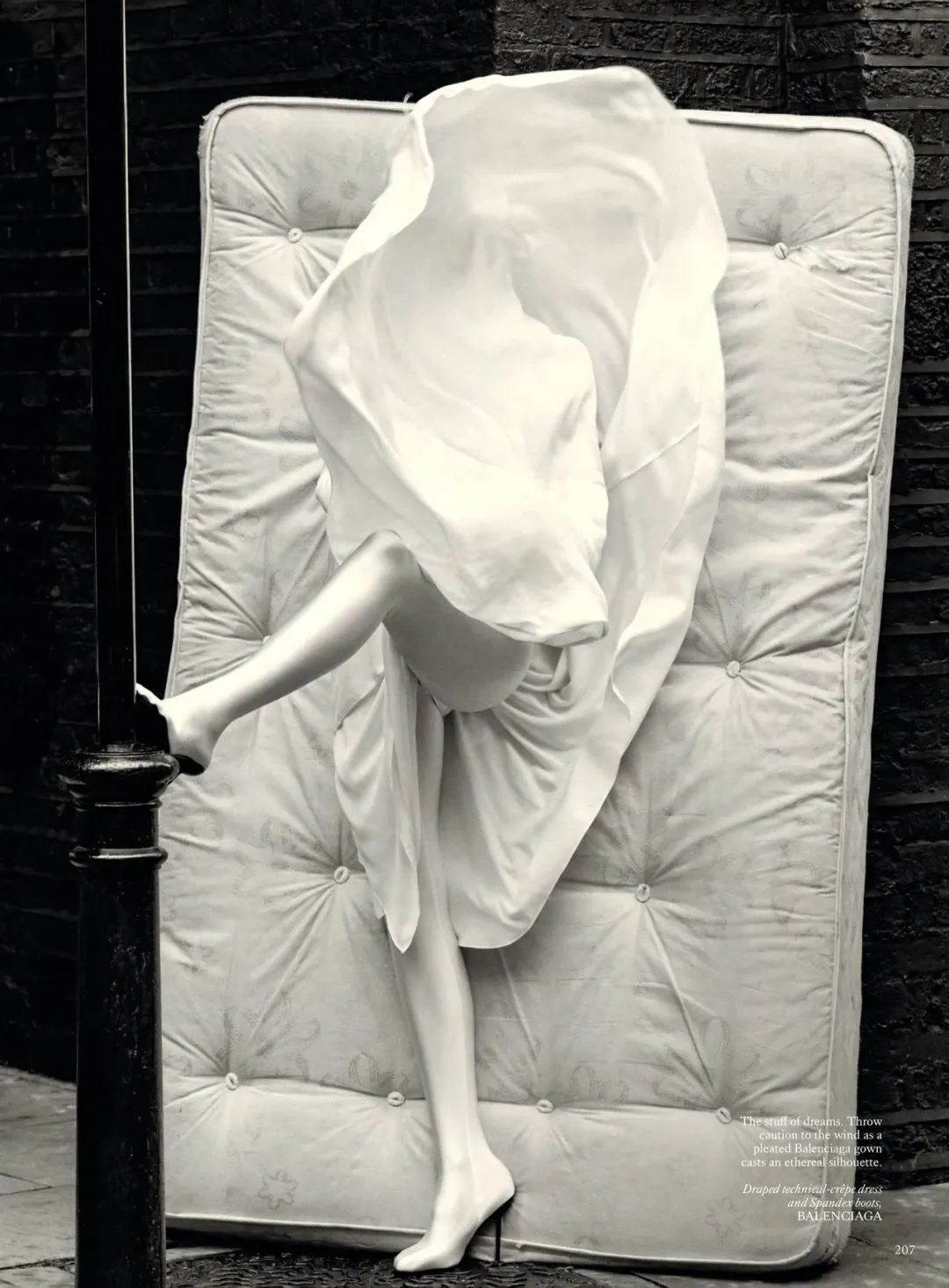 英伦朋克风模特，英版VOGUE10月刊