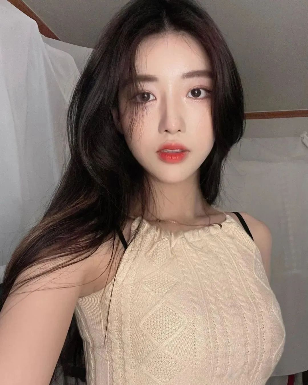 [仙女集]芙蓉不及美人妆，水殿风来珠翠香