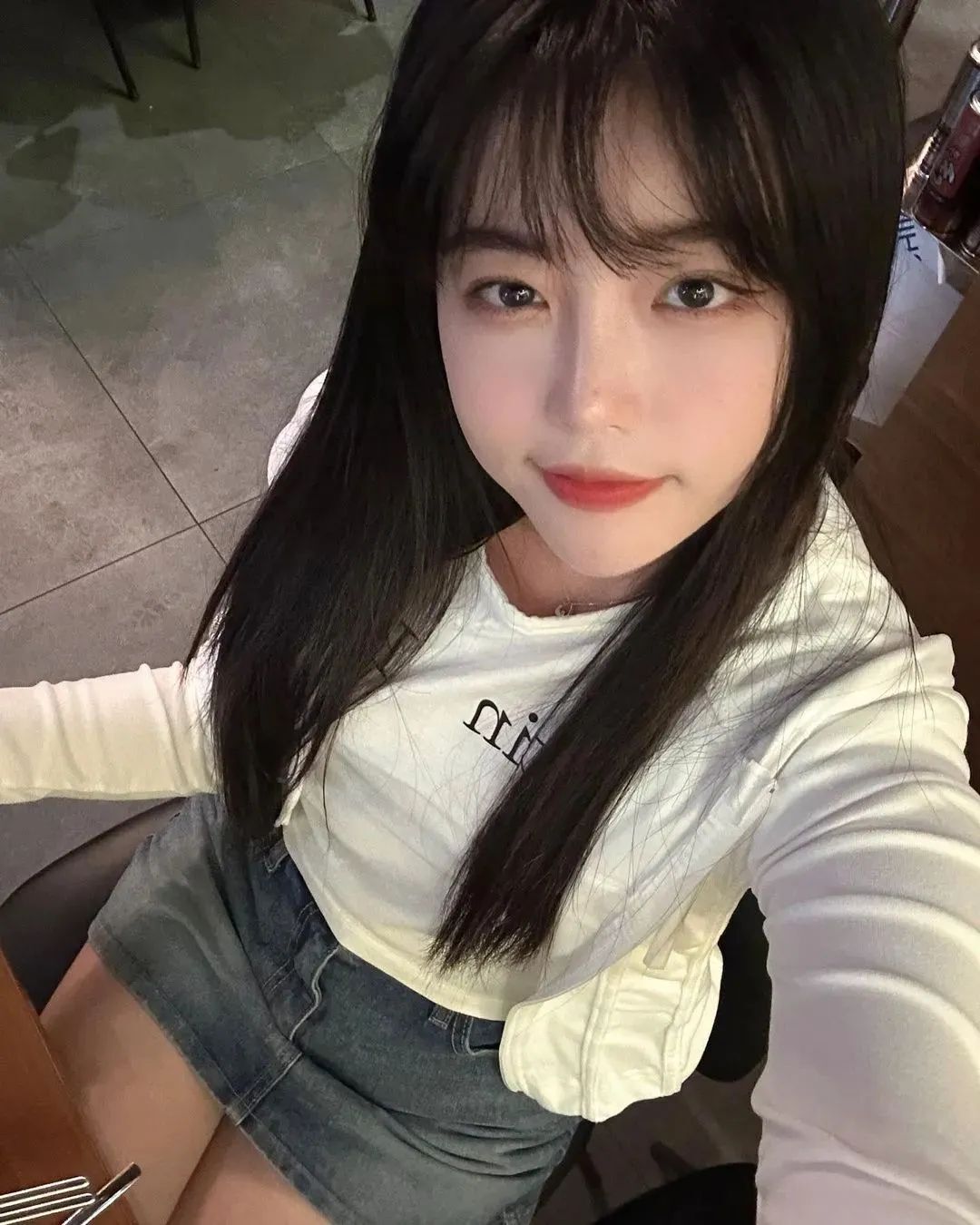 [仙女集]芙蓉不及美人妆，水殿风来珠翠香