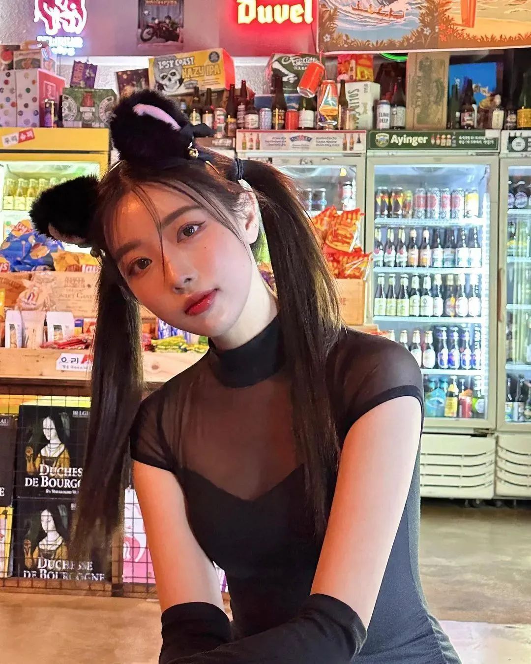 [仙女集]芙蓉不及美人妆，水殿风来珠翠香