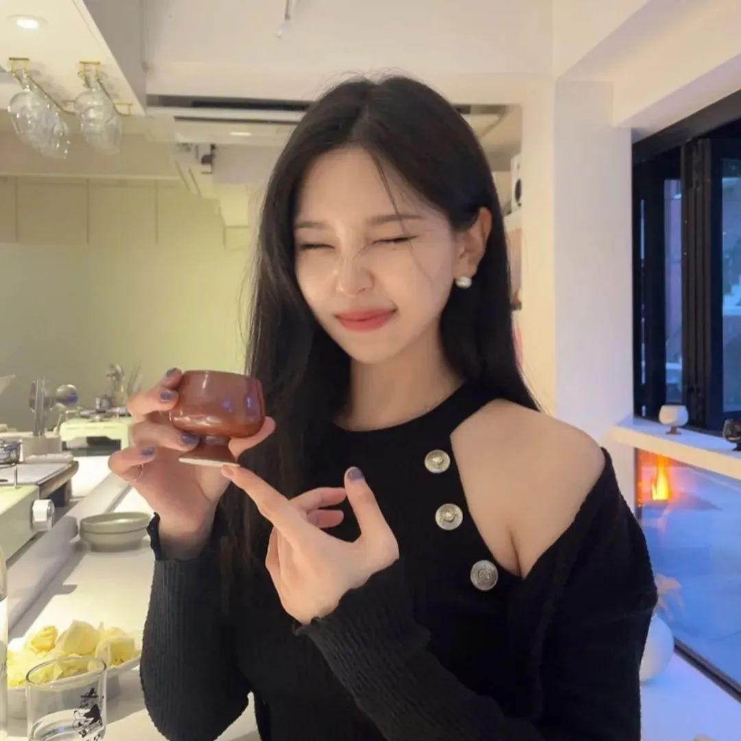 [仙女集]她腿又白又圆，像秋天莲藕