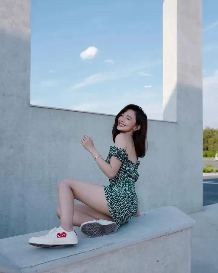 [仙女集]细看诸处好，人人道，柳腰身
