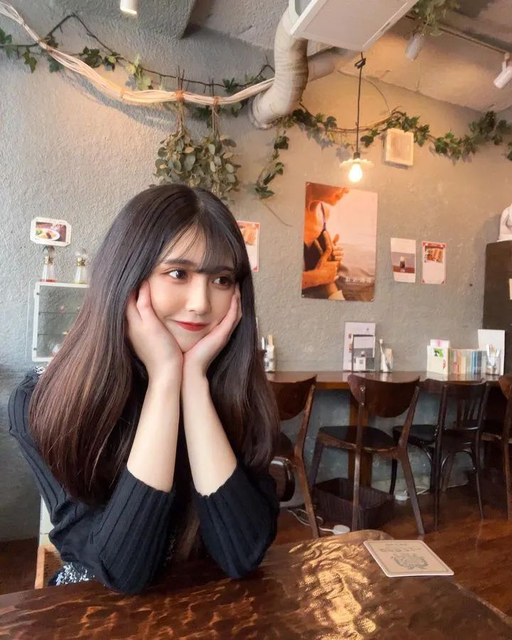 [仙女集]她腰身纤细如柳，如同旋律中高潮