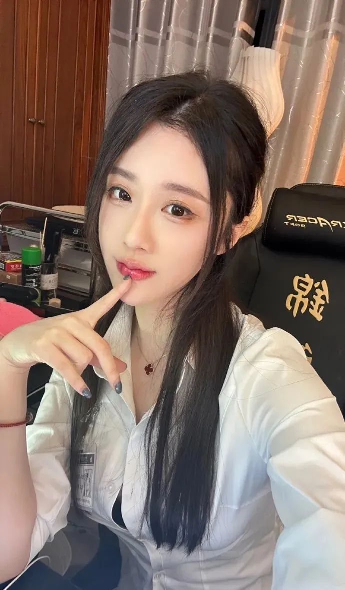 [仙女集]美女庆祝，哈登球迷，节日快乐！