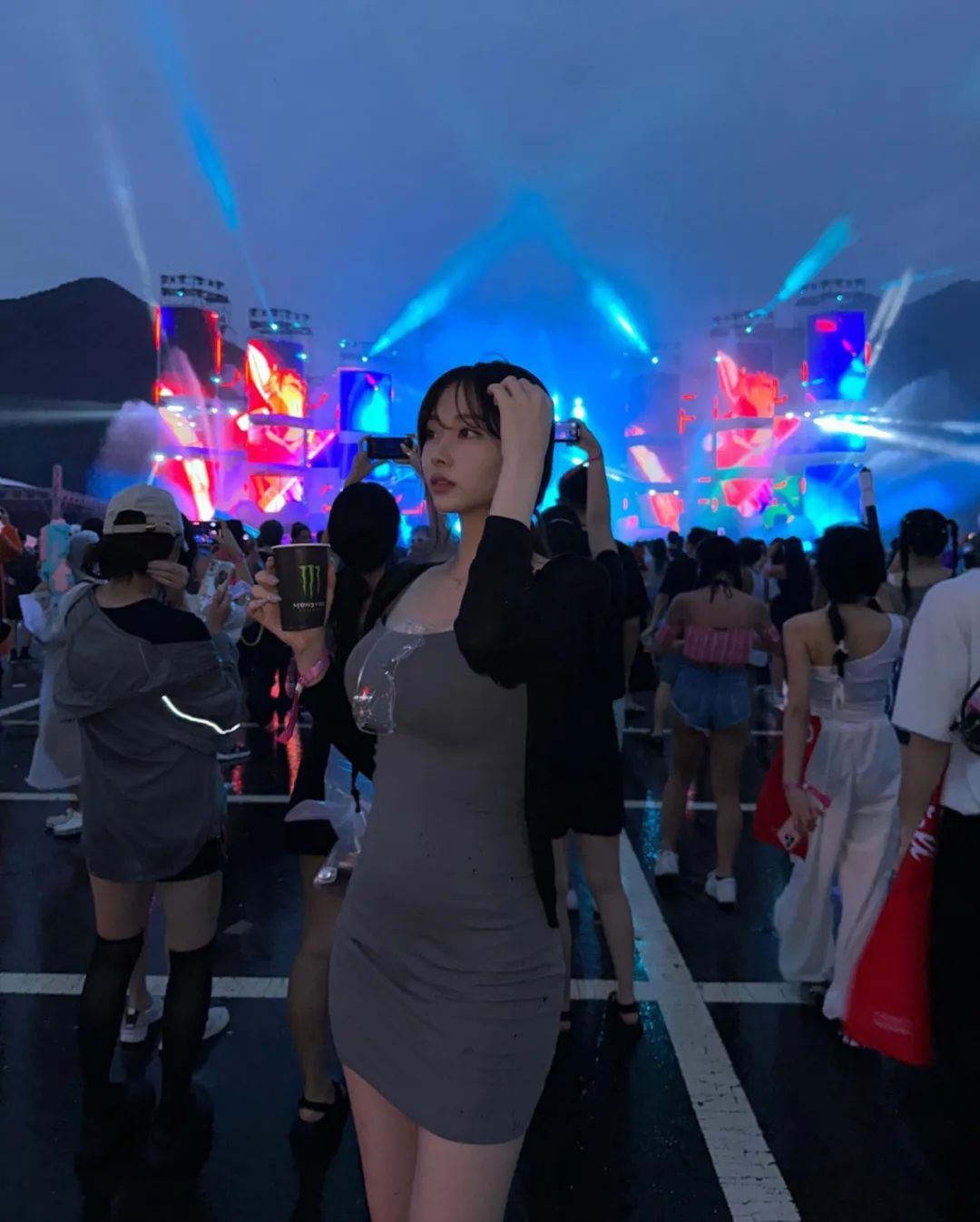 [仙女集]有凶器，有身材，还有...