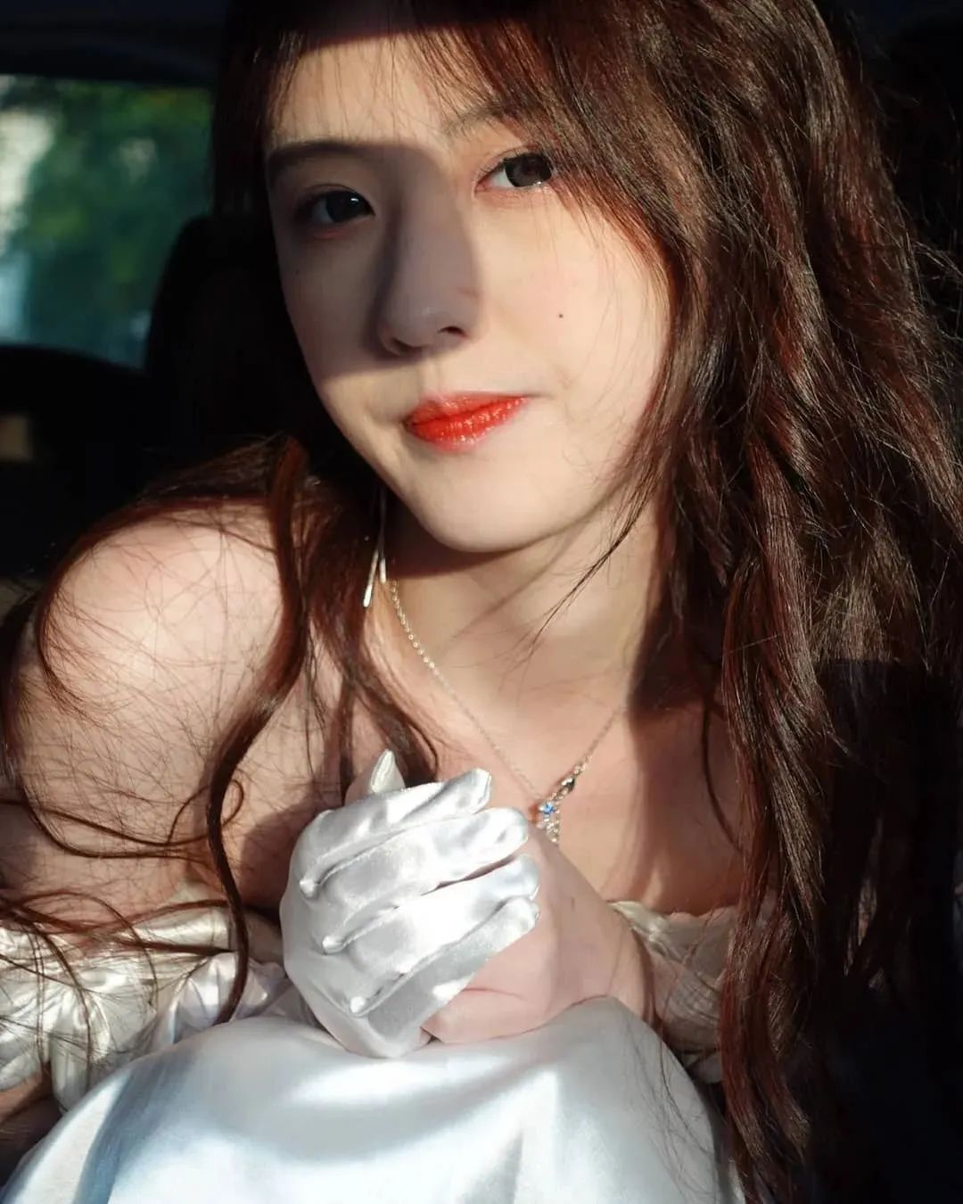 佘颖欣，网红界美女的颜值“天花板”