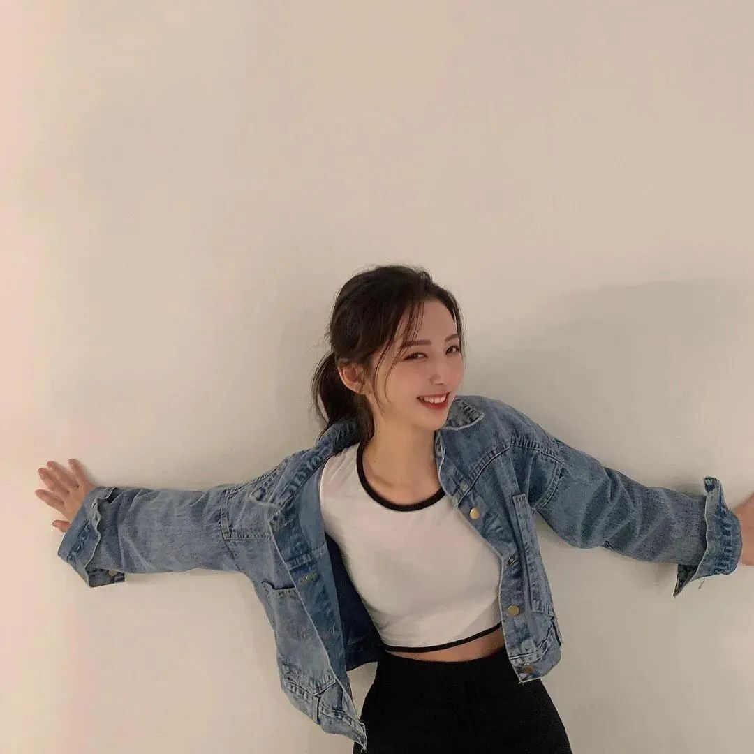 【美女壁纸】韩国模特soyou，气质清新的网红美女！