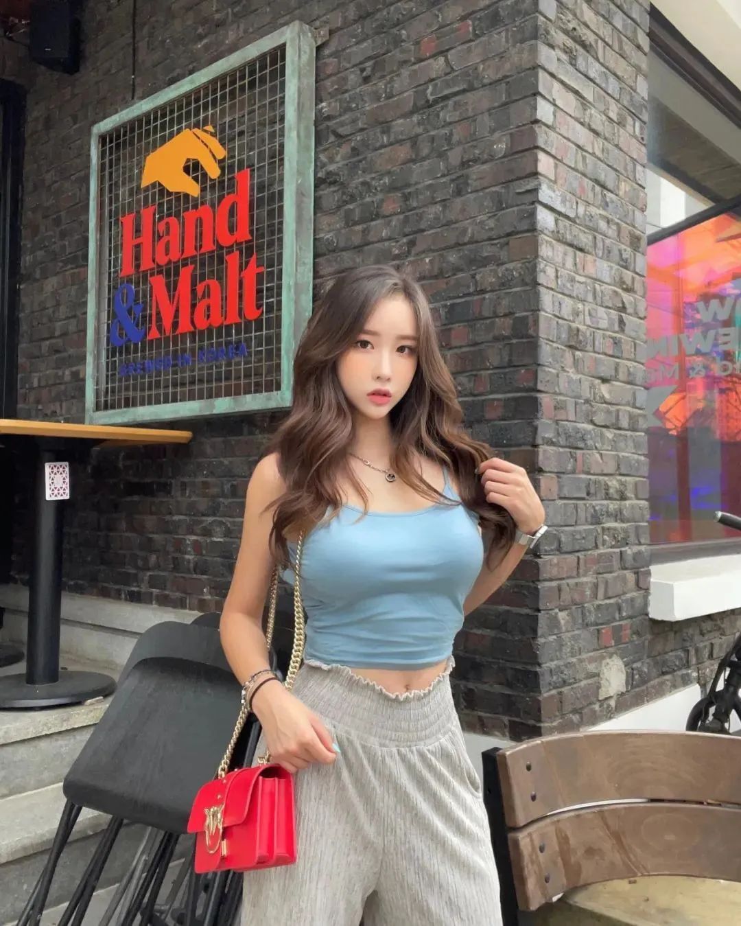 美女壁纸丨韩国最美车模omingky120，身材与美貌并存的网红美女