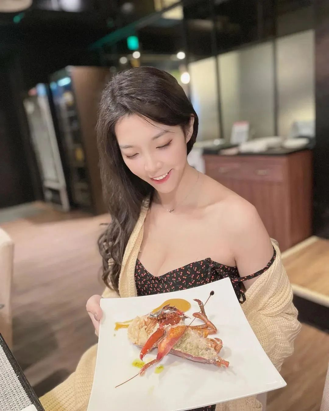 罗莉，清新甜美的气质女神