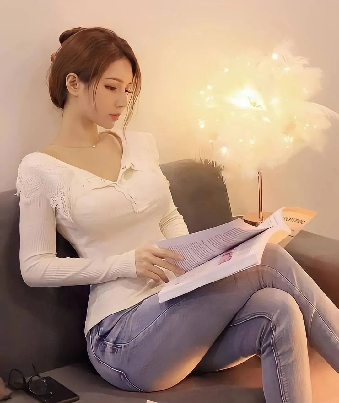 美女壁纸丨颜值出众的韩国最美CEO，高贵的气质让人感觉高不可攀