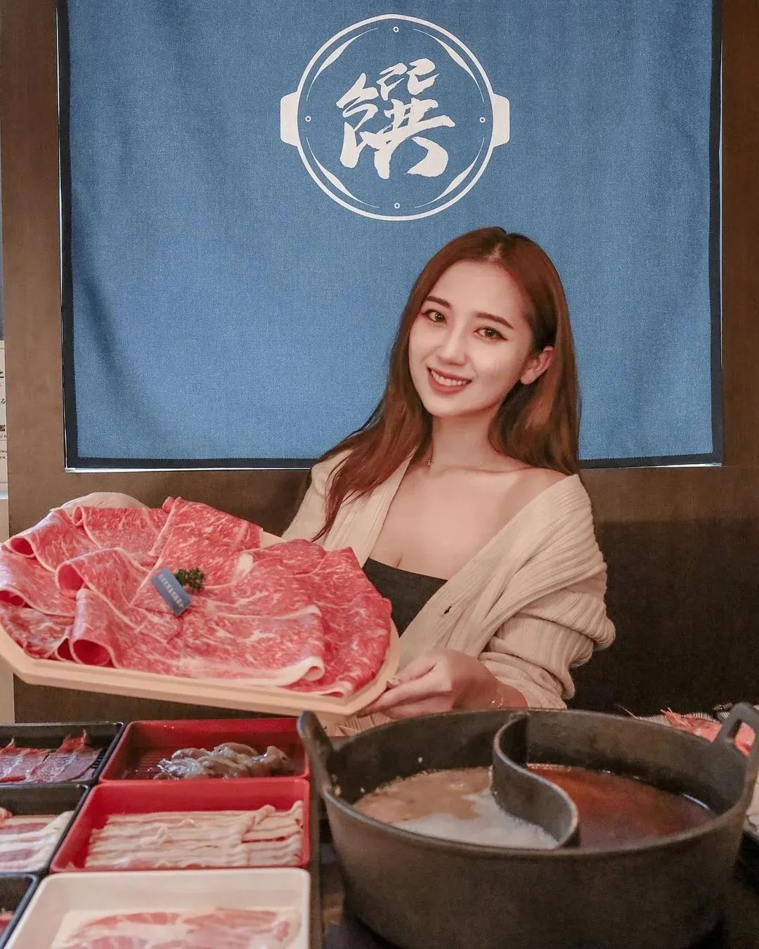 何蓁，清新脱俗的气质女神