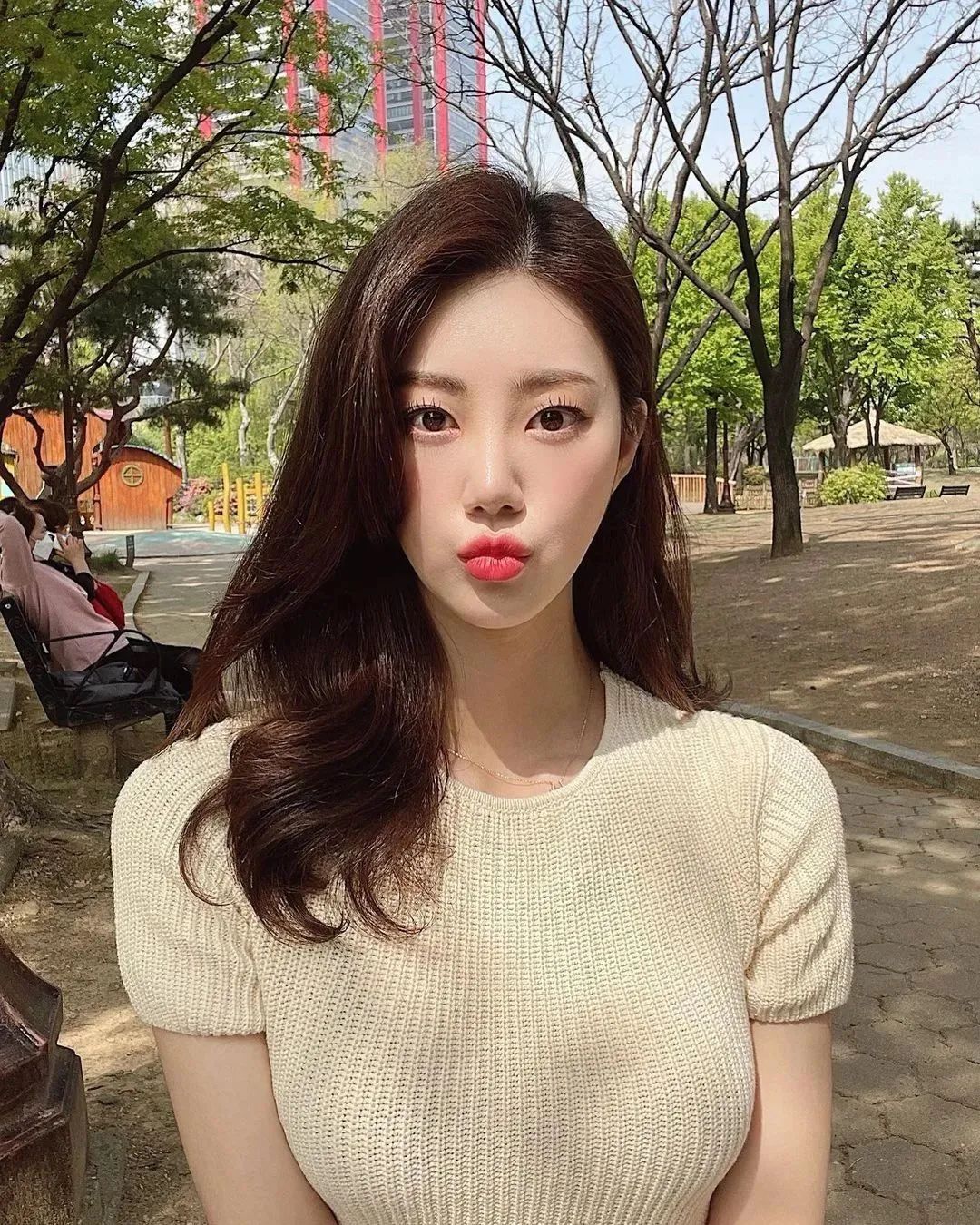 韩国网红Kim SoL，气质出众的美女模特