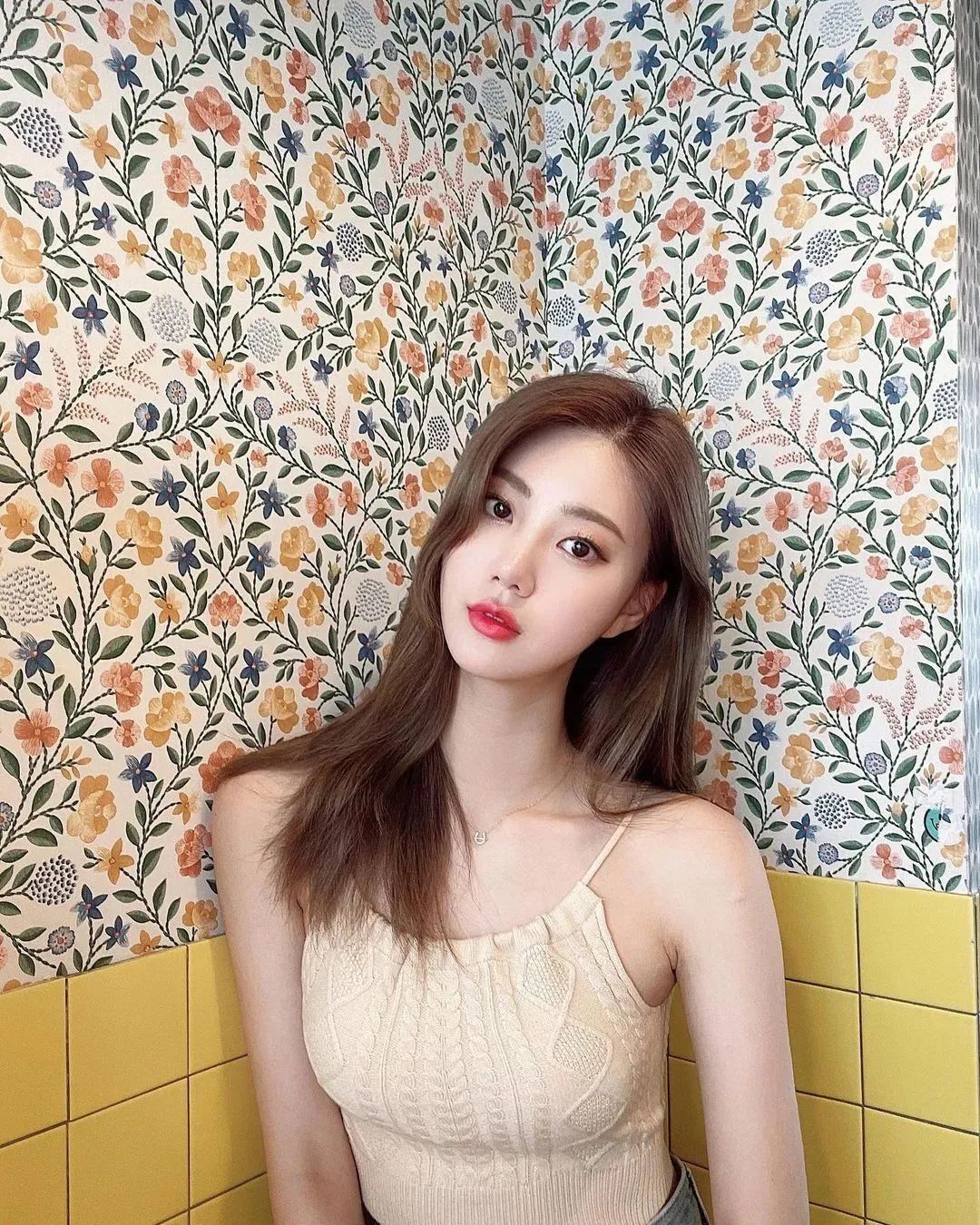 韩国网红Kim SoL，气质出众的美女模特