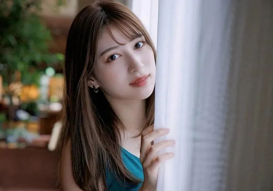 雪平莉左，又甜又美的“治愈系”女神
