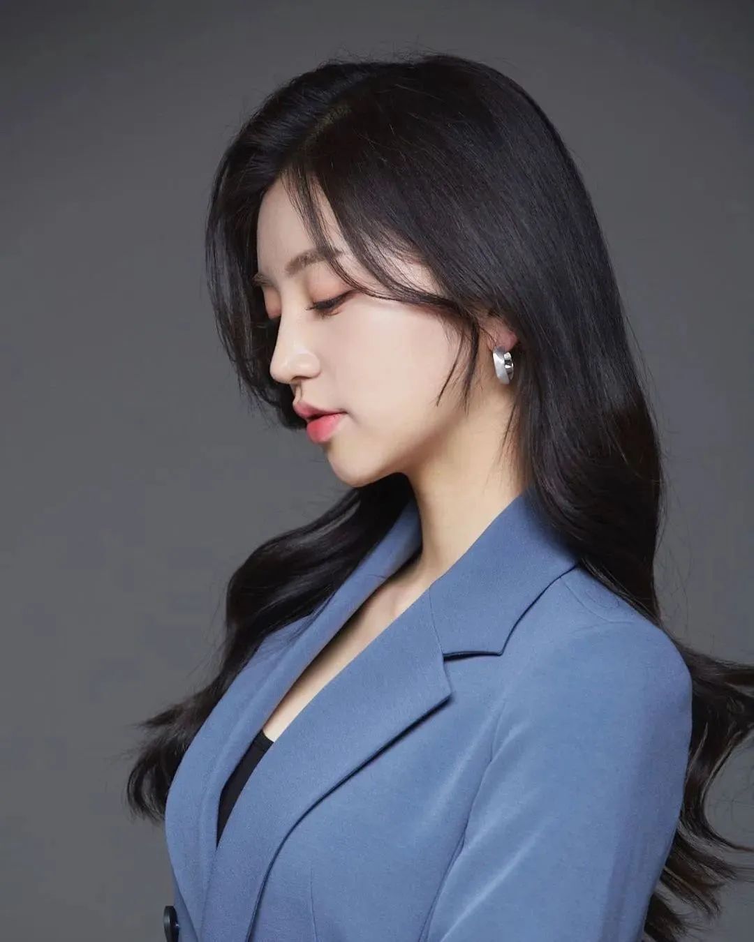 韩国空姐hanorikim，气质出众不输汤唯的网红美女