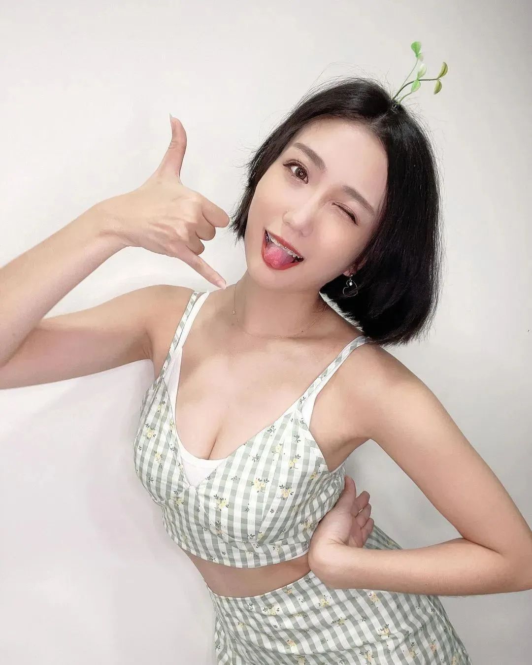 吴彩冞，甜美又可爱的啦啦队女神