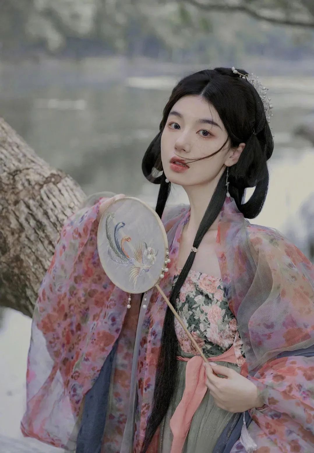 周芯竹，恋综女神的“天花板”
