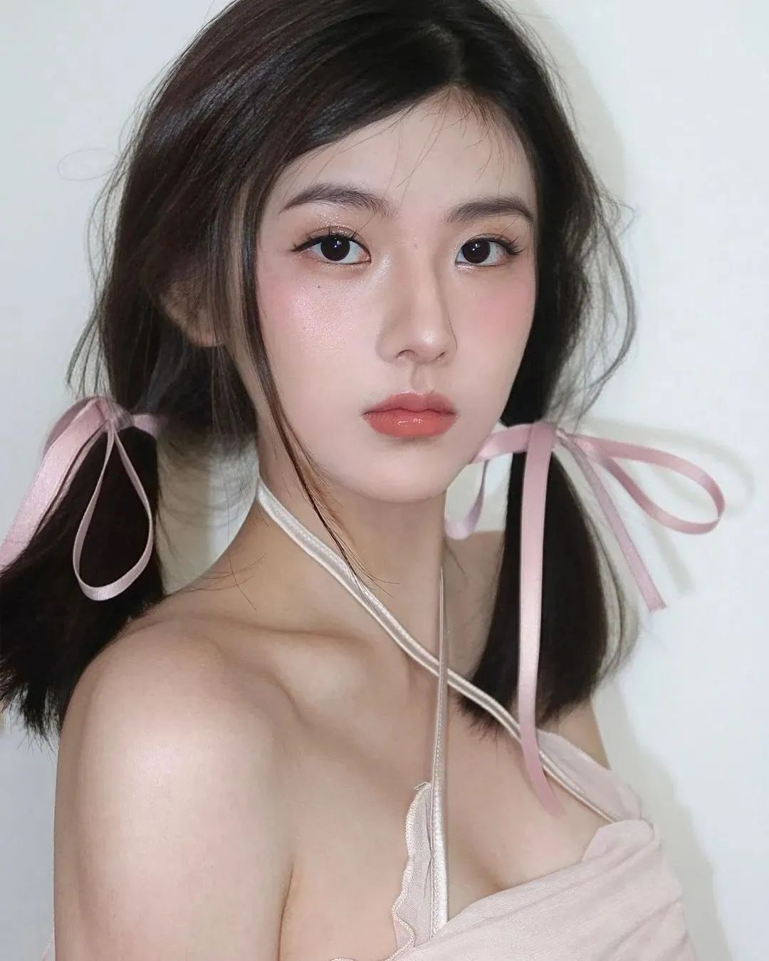 薛一加，可爱又性感的软萌甜妹