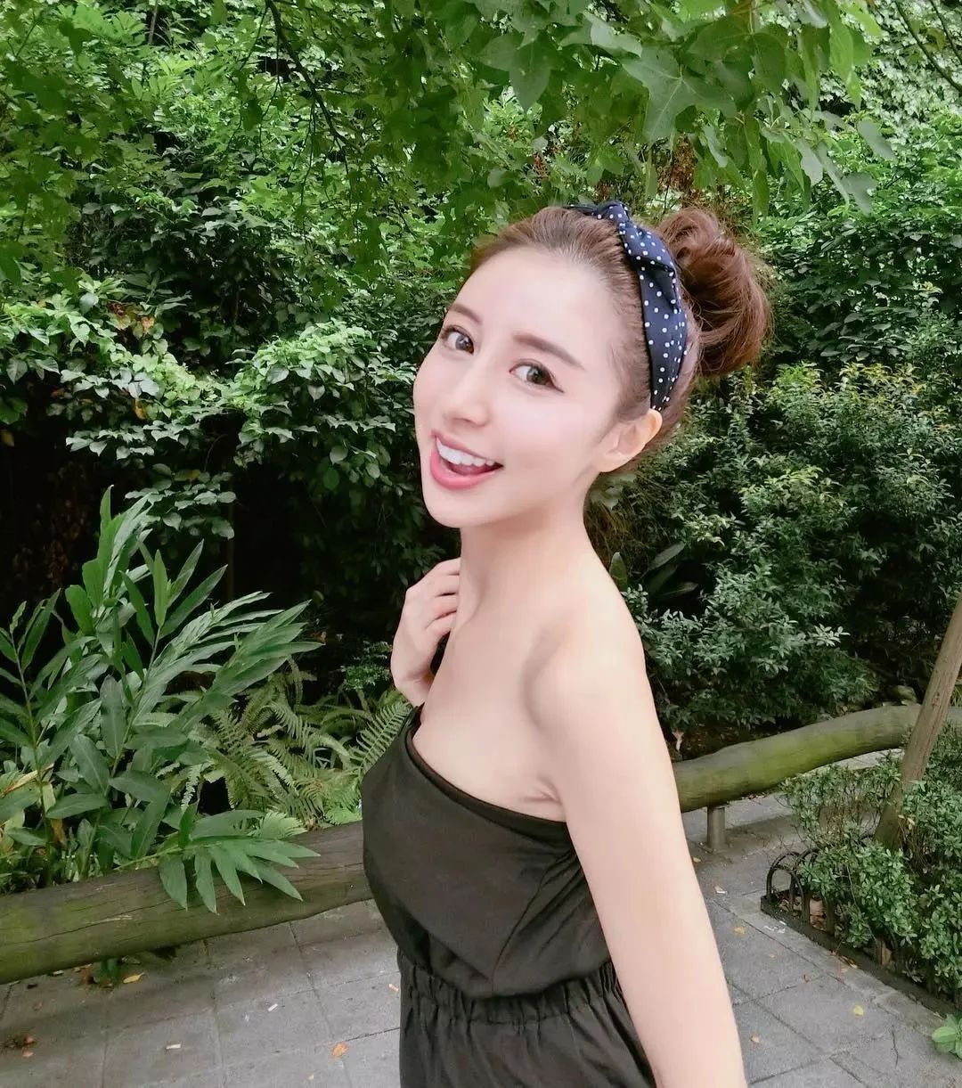 台湾最美空姐瑞塔儿，气质出众的甜美女神