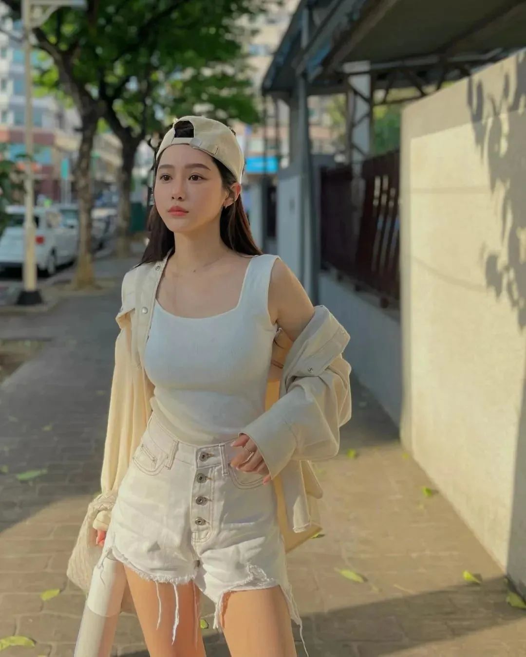 台湾初代网红陈玟予，甜美可人的气质女神