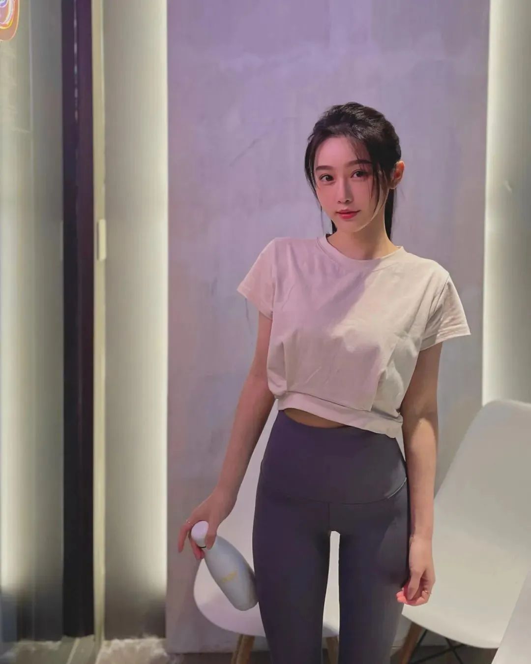 台湾初代网红陈玟予，甜美可人的气质女神