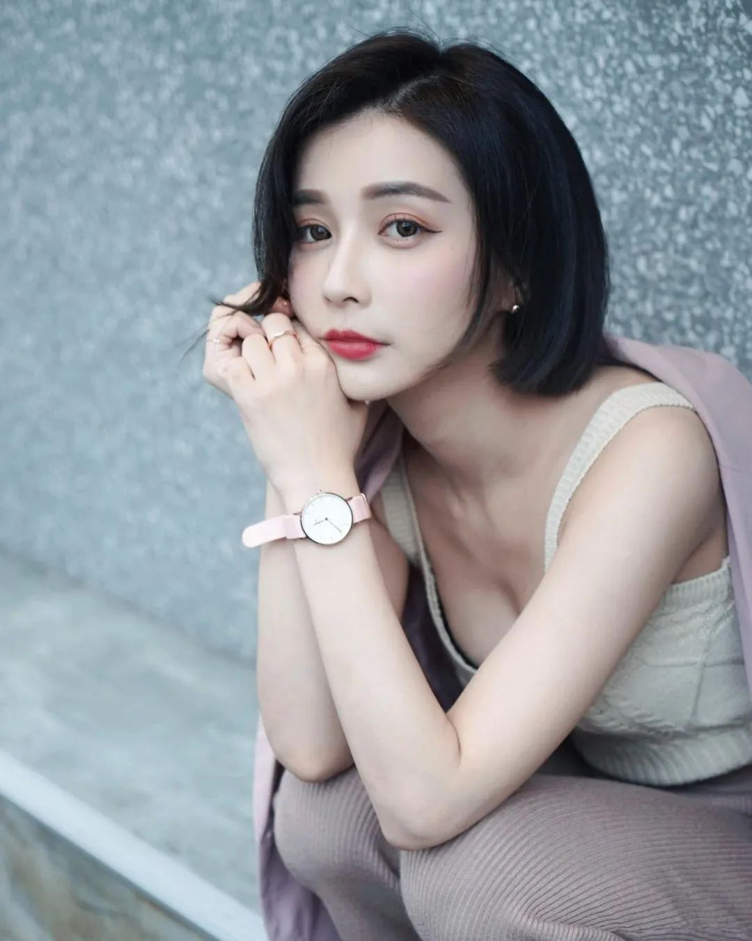 台湾网红简彤羽，才貌双全的美女模特