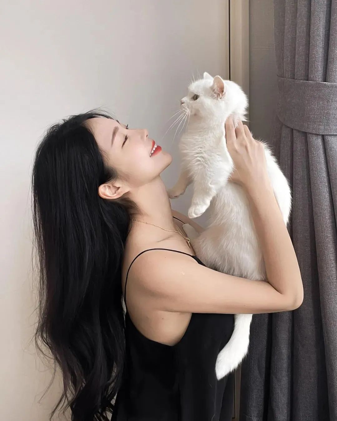 台湾网红黄上晏，台湾师范大学的美女校花
