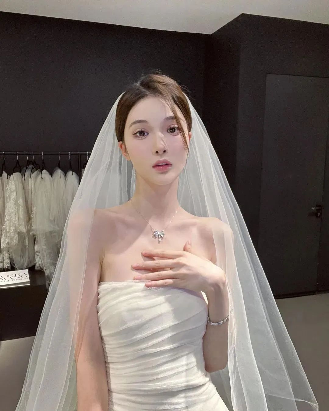 国产网红Sara，甜美迷人的气质女神