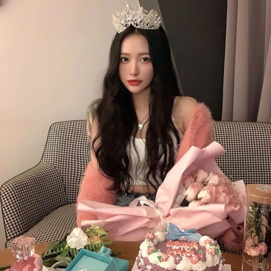 韩国网红siaa，甜美又性感的气质女神