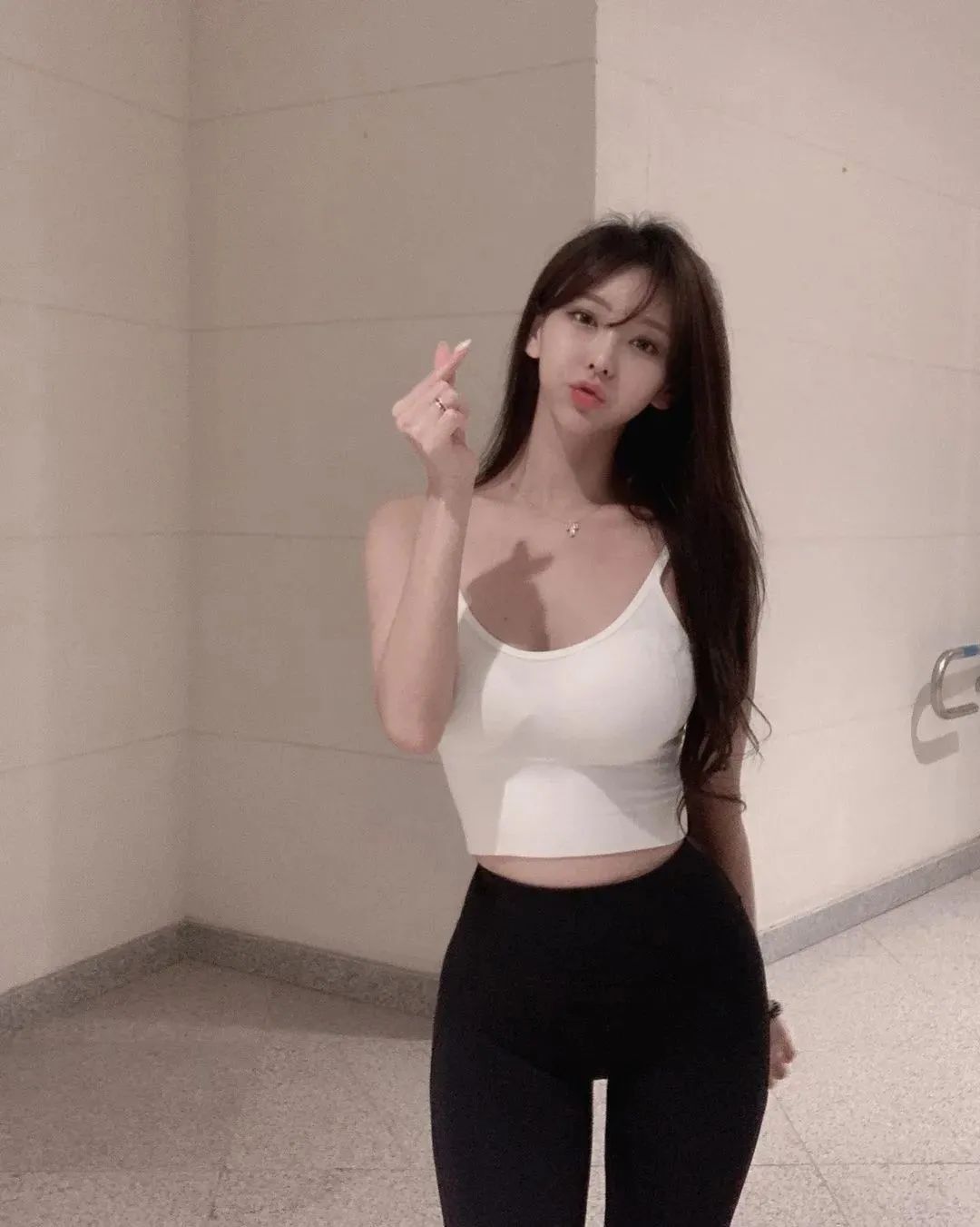 韩国网红美女lyn,辣度指数爆表的顶级美女模特