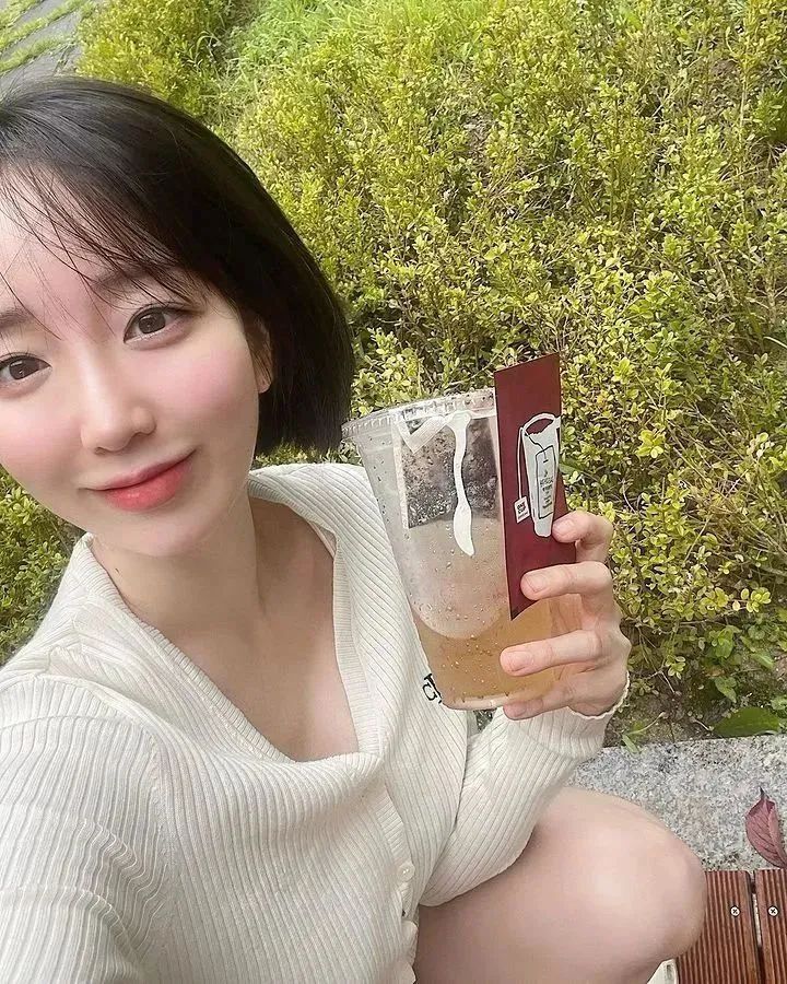韩国网红 | 甜美又性感的短发女神