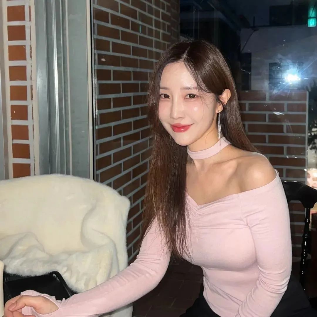 韩国网红 | 甜美又性感的气质女神