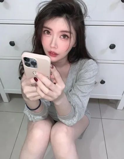 台湾网红 | 甜美又性感的啦啦队女神