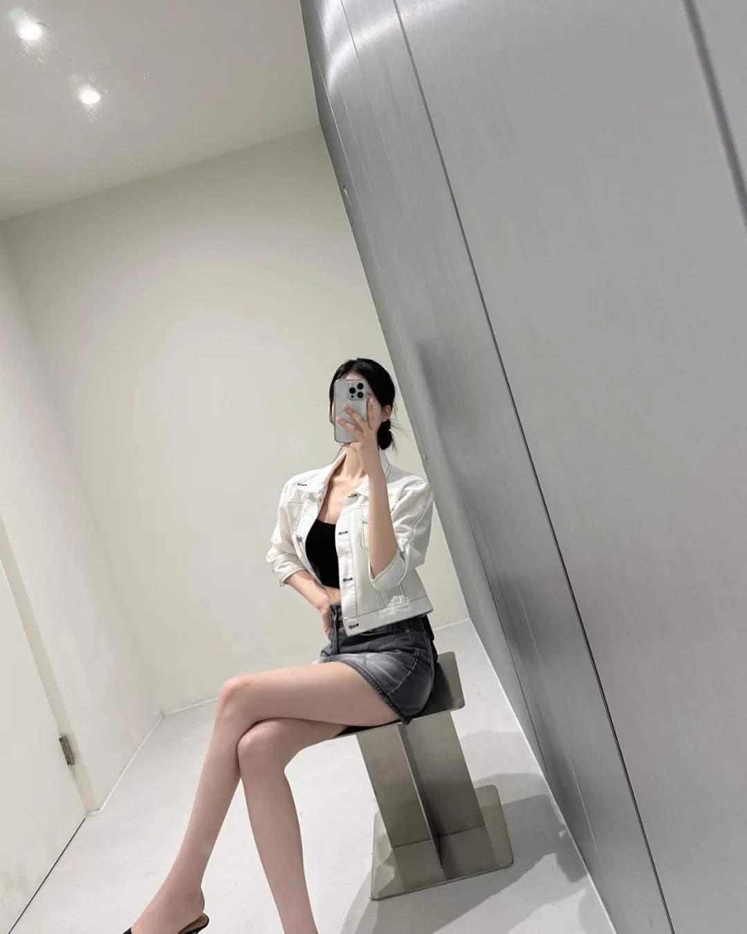 韩国美女小姐姐，大长腿太抢眼，这腿绝了！