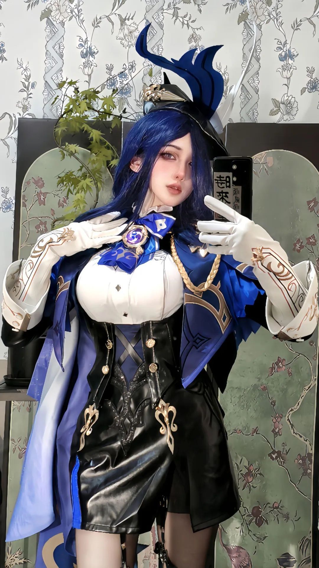 原神coc：申鹤咬衣服太顶级了！八重神子眼神迷离神秘魅惑，雷神胸口拔刀太可爱了！