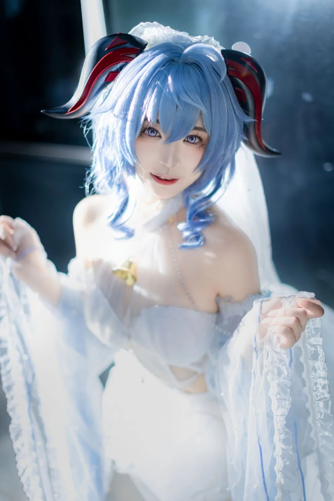 原神cos：OL制服装神子真绝了！兔女郎甘雨可爱爆了！花嫁刻晴让人狂喜！