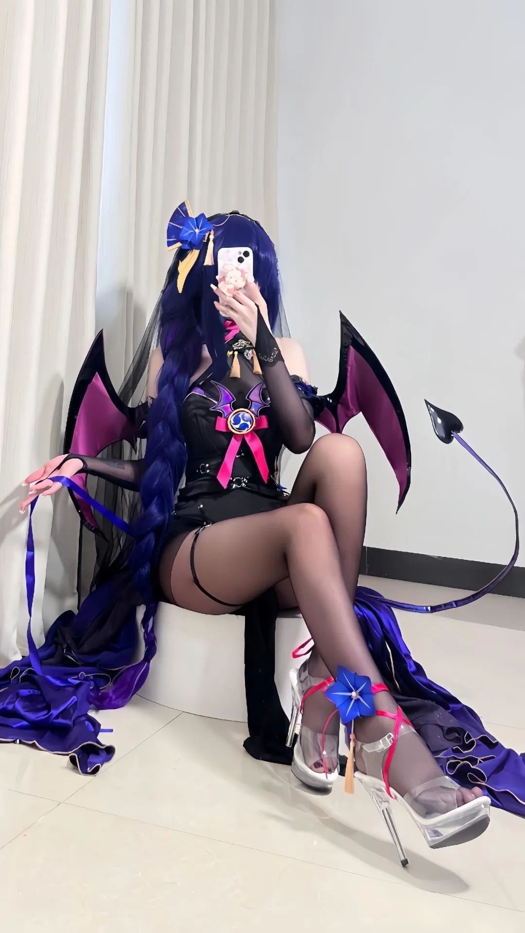 原神cos：单边白丝+婚纱，八重让人狂喜！魅魔刻晴，修女甘雨，雷神太顶了！