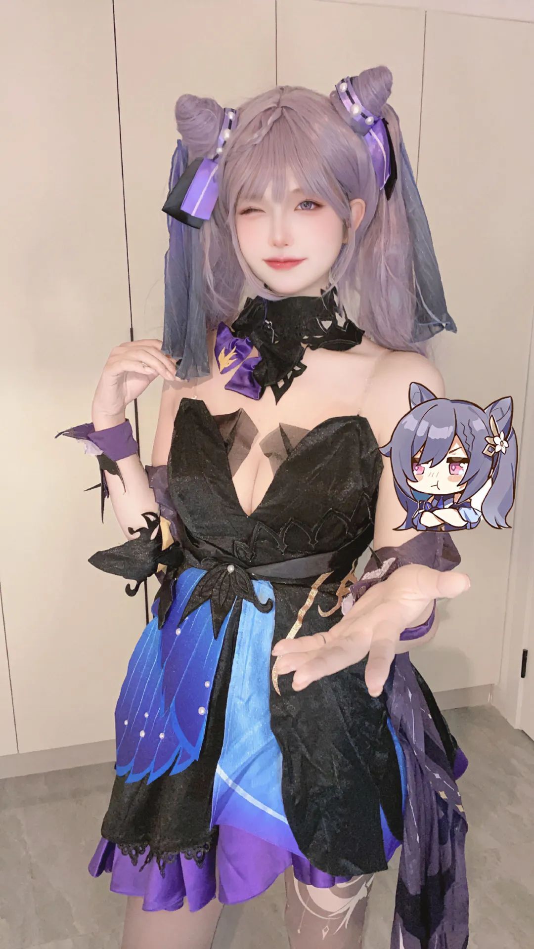原神cos：白丝护士装刻晴，ol制服雷神太御了！包臀裙申鹤，泳装八重神子让人狂喜！