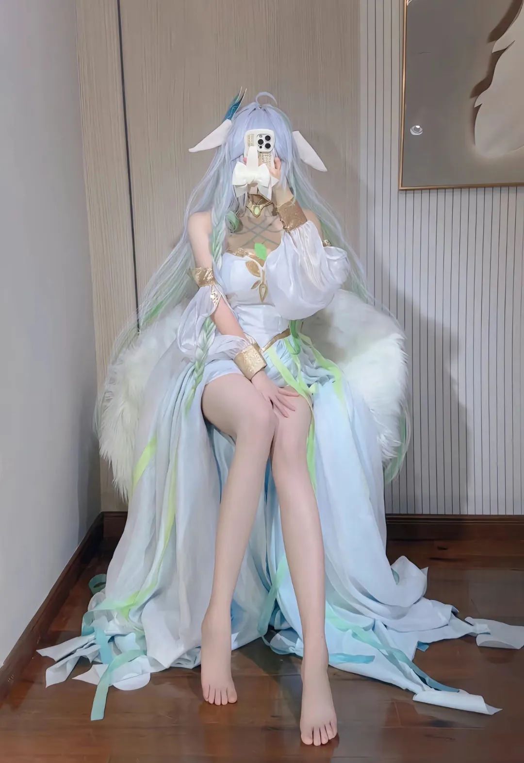 原神cos：婚纱大草神太美了！女仆装莱依拉，花嫁绫华，妮露小洋裙让人狂喜！