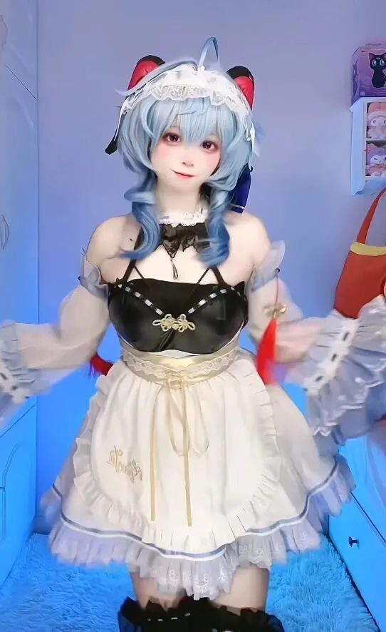 原神cos：白丝+修女装，甘雨太顶了！制服秘书雷神，JK胡桃绫华美爆了！