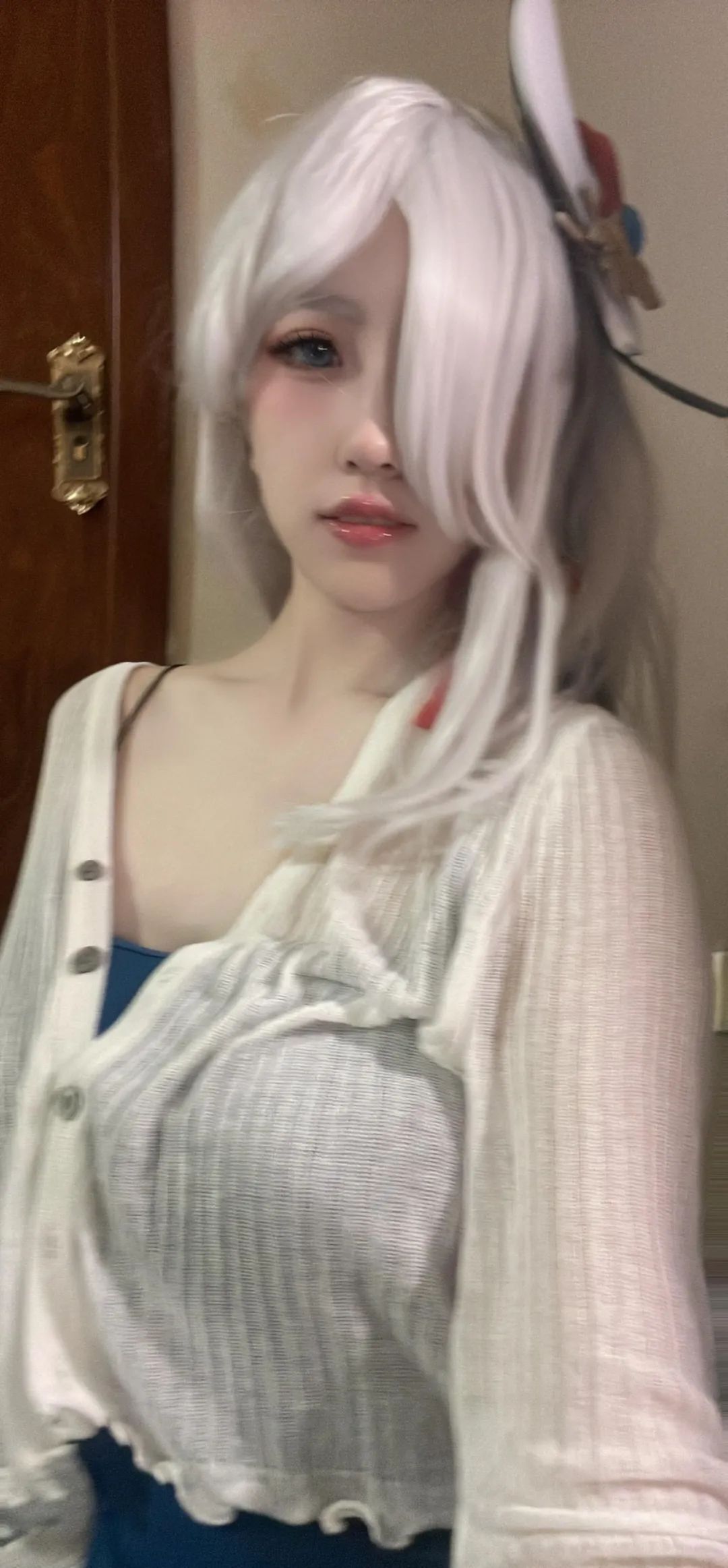 原神cos：申鹤泳装颜值太美了！制服皮裤也不错！雷神女仆装让人狂喜！夜兰姿势超赞！