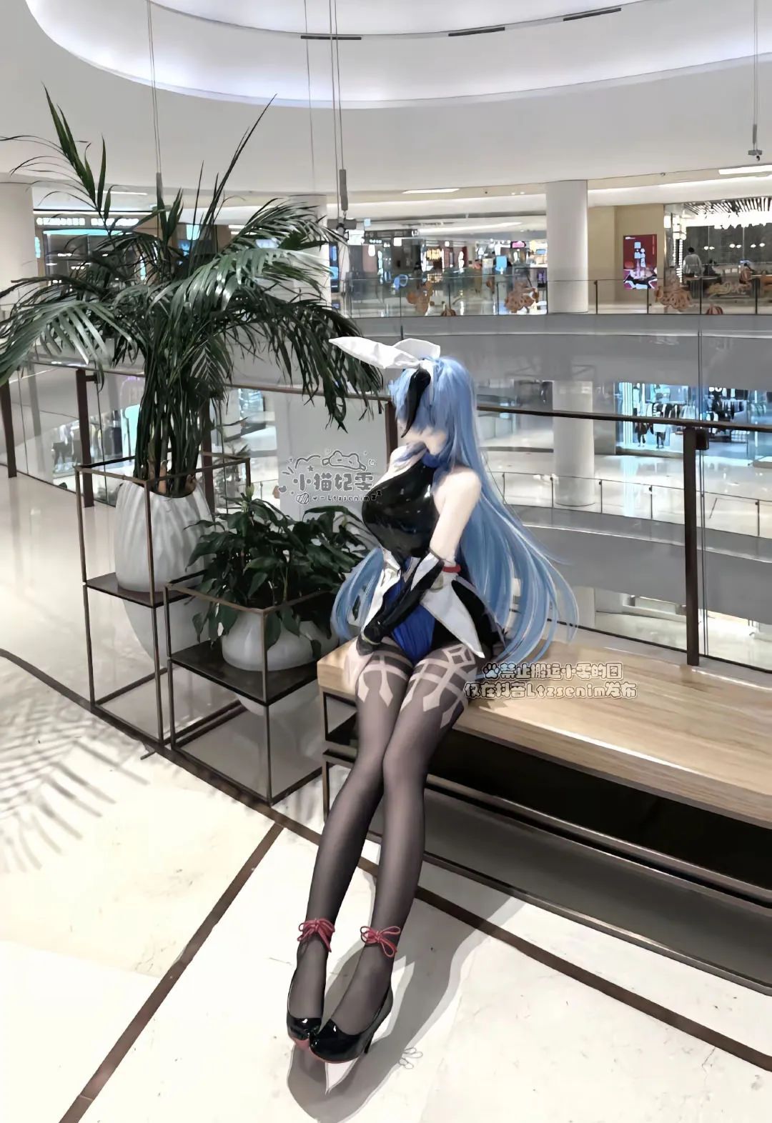 原神cos：黑丝+皮裤，兔女郎甘雨太顶了！白丝制服刻晴！女仆绫华雷神让人狂喜！黑丝旗袍申鹤！