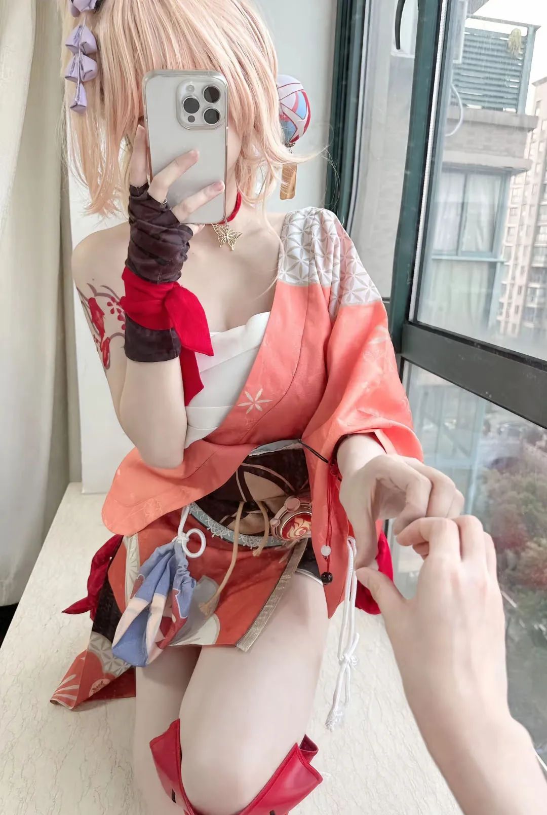 原神顶级cos：白丝小恶魔刻晴可爱爆了！女仆绫华乖巧可爱！裸足归终让人狂喜！