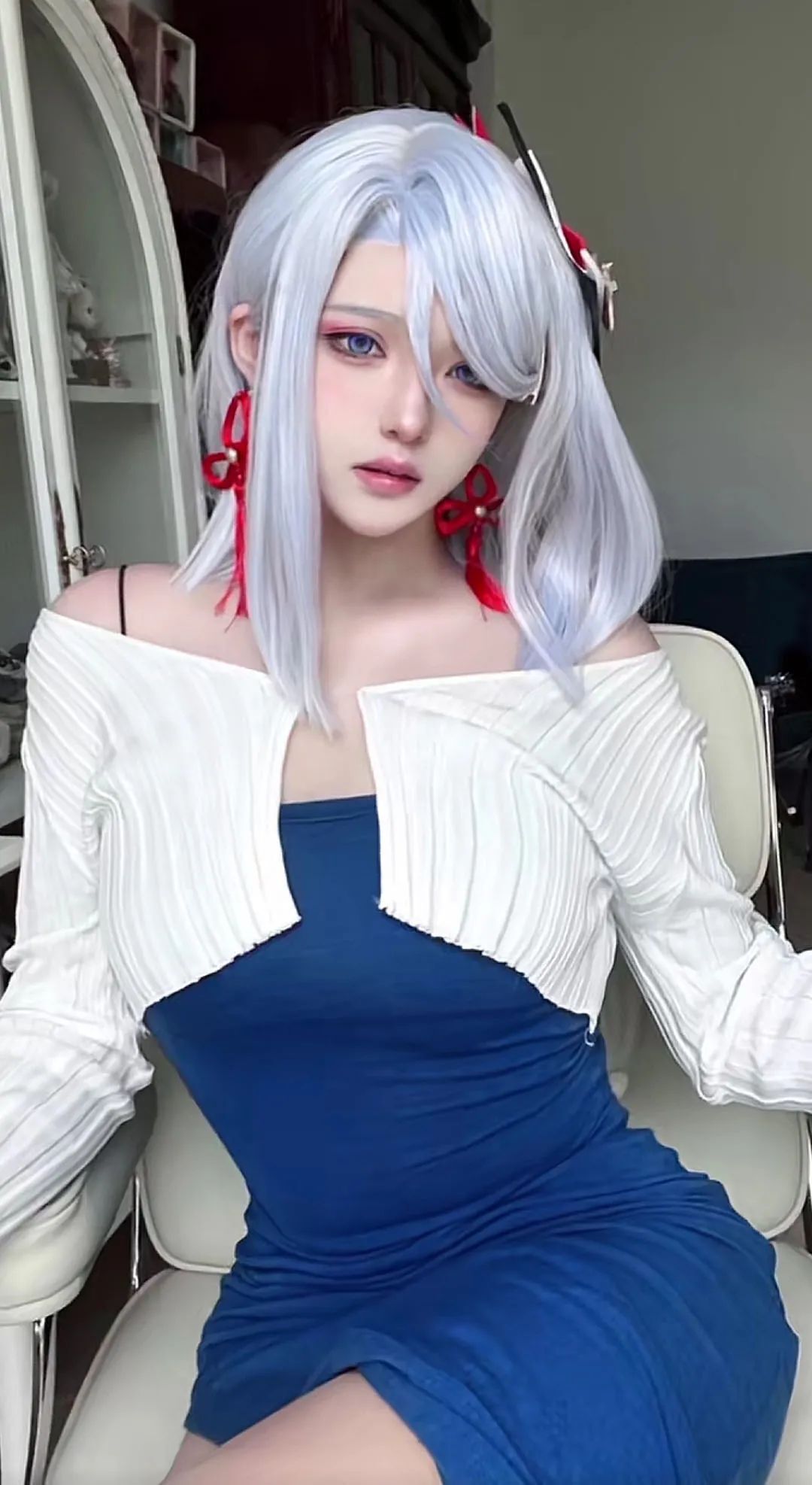 原神cos：黑丝+皮裤，制服神子太顶级了！包臀裙申鹤，婚纱绫华，旗袍甘雨，刻师傅嘟嘴太可爱了！