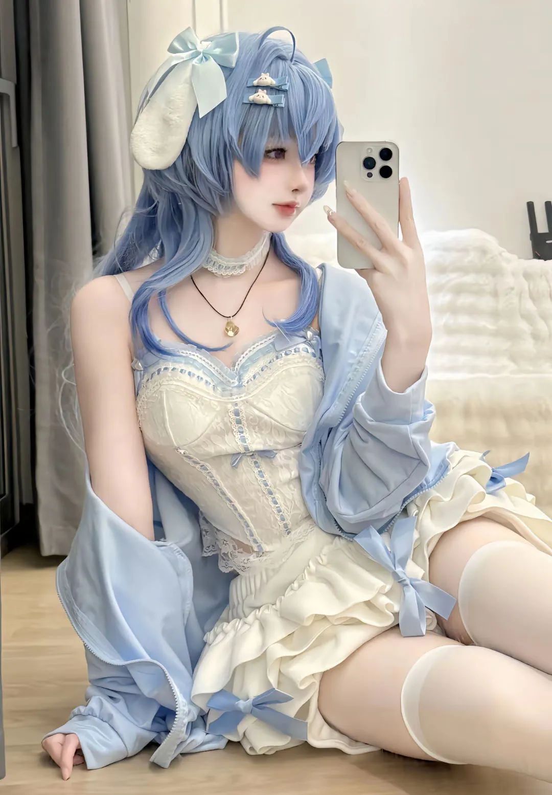 原神cos：黑丝+皮裤，制服神子太顶级了！包臀裙申鹤，婚纱绫华，旗袍甘雨，刻师傅嘟嘴太可爱了！